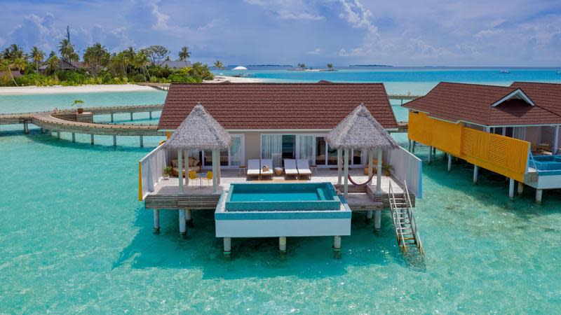 胡拉瓦西酒店（The Standard Huruvalhi Maldives）的水上屋景色。（The Standard Huruvalhi Maldives提供）