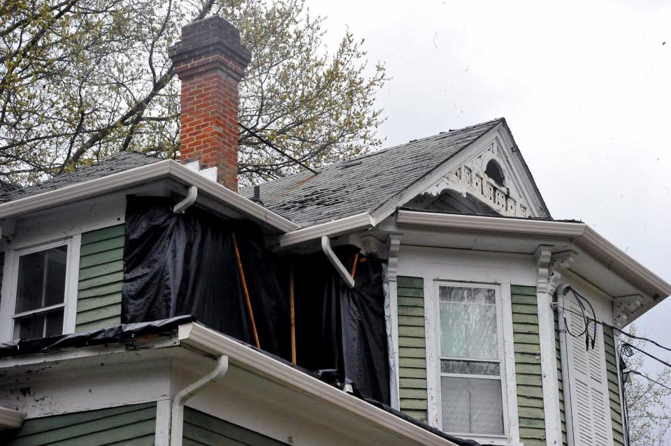 The Compton House has seen better days. Two years after the college vacated it due to structural concerns, it has only gotten worse.