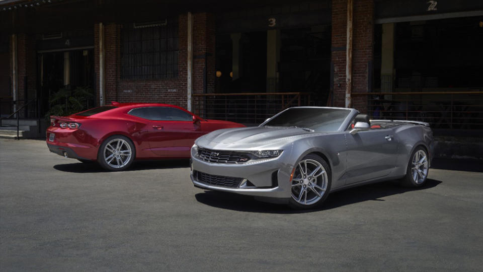 2021 Chevrolet Camaro LT coupé and LS convertible - Credit: Chevrolet