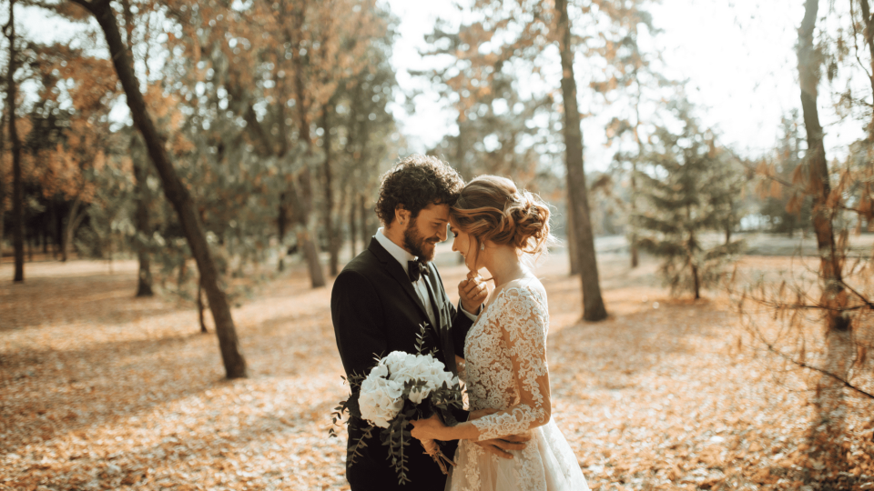 Everything to know about planning a fall wedding
