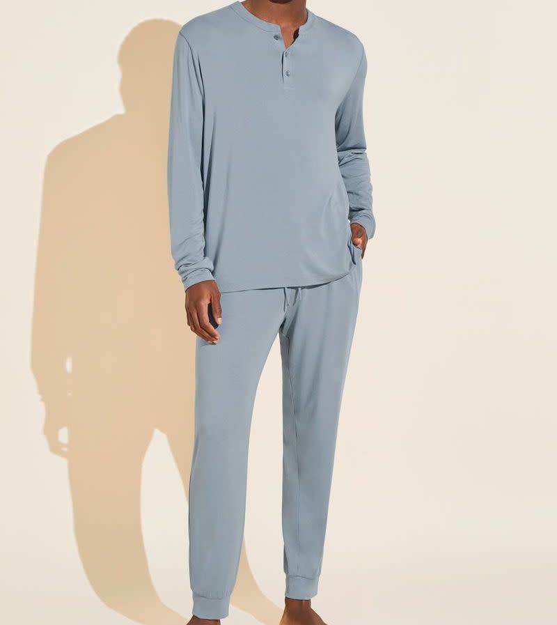 <p><a href="https://go.redirectingat.com?id=74968X1596630&url=https%3A%2F%2Feberjey.com%2Fproducts%2Fhenry-tencel-modal-long-pj-set-blue-fog&sref=https%3A%2F%2Fwww.esquire.com%2Flifestyle%2Fg23901138%2Fbest-gifts-for-brother-ideas%2F" rel="nofollow noopener" target="_blank" data-ylk="slk:Shop Now;elm:context_link;itc:0;sec:content-canvas" class="link ">Shop Now</a></p><p>Henry Long PJ Set</p><p>eberjey.com</p><p>$126.50</p>