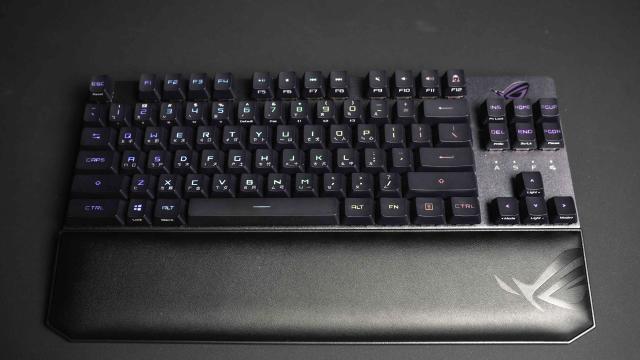 三模無線狙擊超便利！ROG Strix Scope RX TKL Wireless Deluxe 80%鍵盤開箱