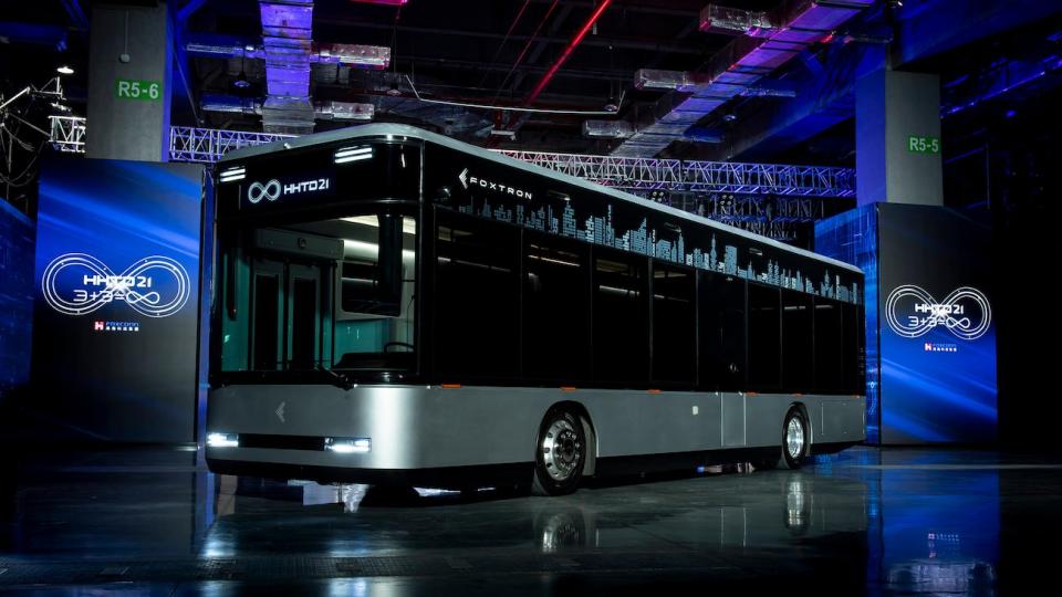 Der Elektrobus, das Foxconn Model T