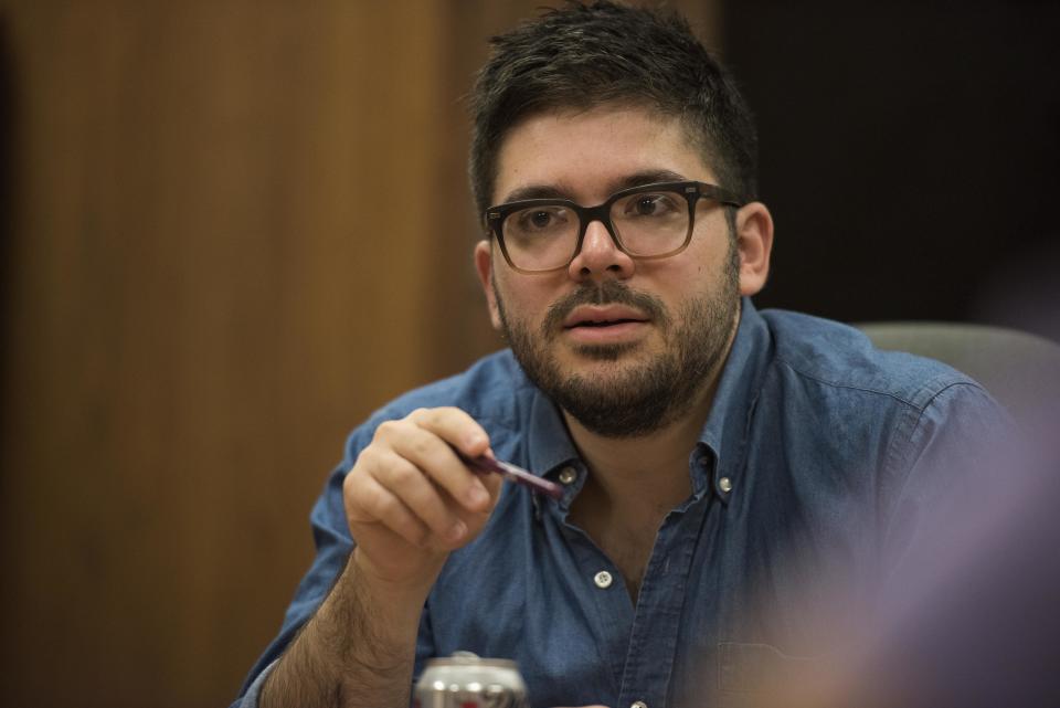 PITTSBURGH, PA - SEPTEMBER 29: Alex Kaufman asks questions at the United Steel Workers (USW) roundtable during HuffPost's visit to Pittsburgh, Pennsylvania, on Sept. 29, 2017, as part of "Listen To America: A HuffPost Road Trip." The outlet will visit more than 20 cities on its tour across the country. (Photo by Damon Dahlen/HuffPost) *** Local Caption ***