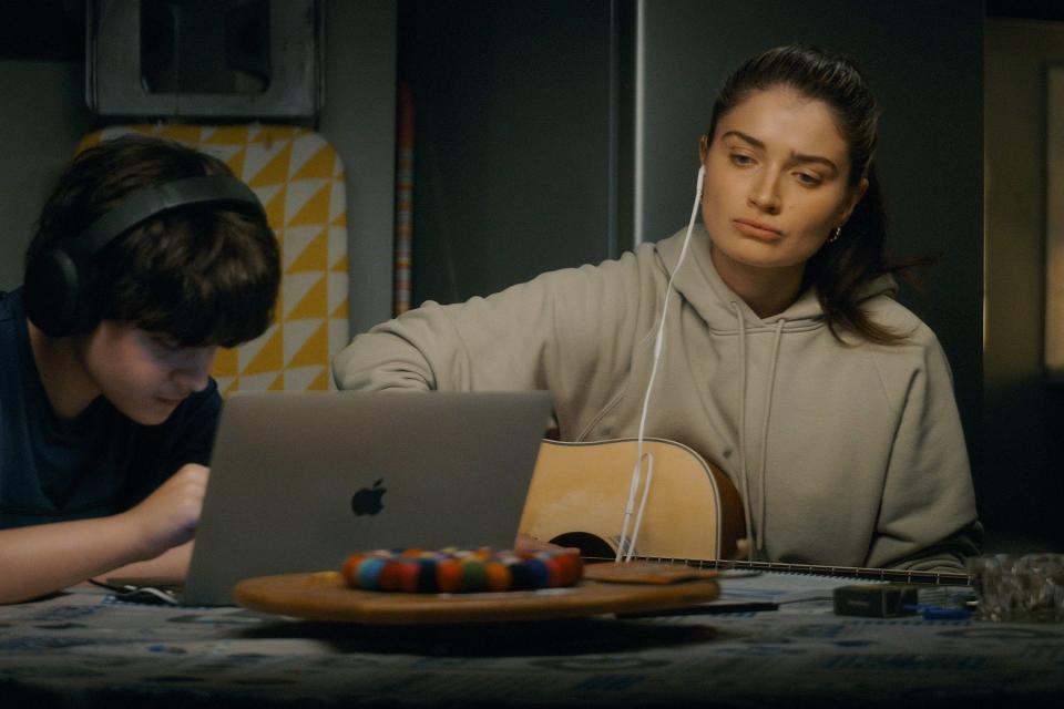 Orén Kinlan and Eve Hewson in 'Flora and Son,' premiering September 29 on Apple TV+.