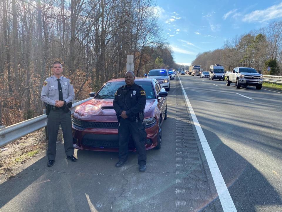 Dos policías de Carolina del Norte detuvieron un vehículo con dos niñas secuestradas adentro (Patrulla de Caminos del Estado de Carolina del Norte)