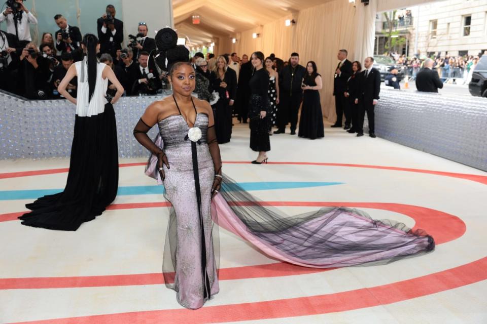 <div class="inline-image__caption"><p>Quinta Brunson in Atelier Prabal Gurung.</p></div> <div class="inline-image__credit">Dimitrios Kambouris/Getty</div>