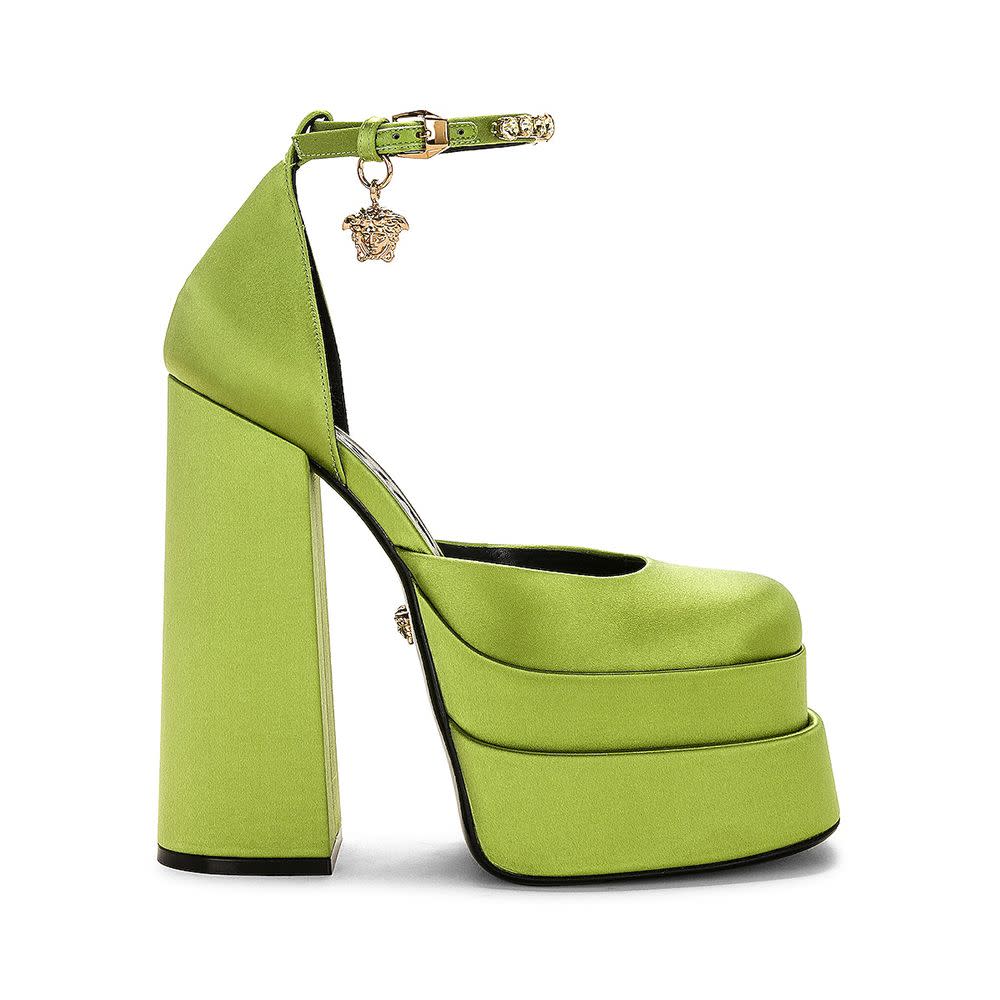 <p><a href="https://go.redirectingat.com?id=74968X1596630&url=https%3A%2F%2Fwww.fwrd.com%2Fproduct-versace-medusa-platform-pump-in-acid-lime%2FVSAC-WZ99%2F&sref=https%3A%2F%2Fwww.elle.com%2Ffashion%2Fshopping%2Fg45769521%2Fmost-comfortable-platform-shoes%2F" rel="nofollow noopener" target="_blank" data-ylk="slk:Shop Now;elm:context_link;itc:0;sec:content-canvas" class="link rapid-noclick-resp">Shop Now</a></p><p>Medusa Platform Pump</p><p>fwrd.com</p><p>$590.00</p>