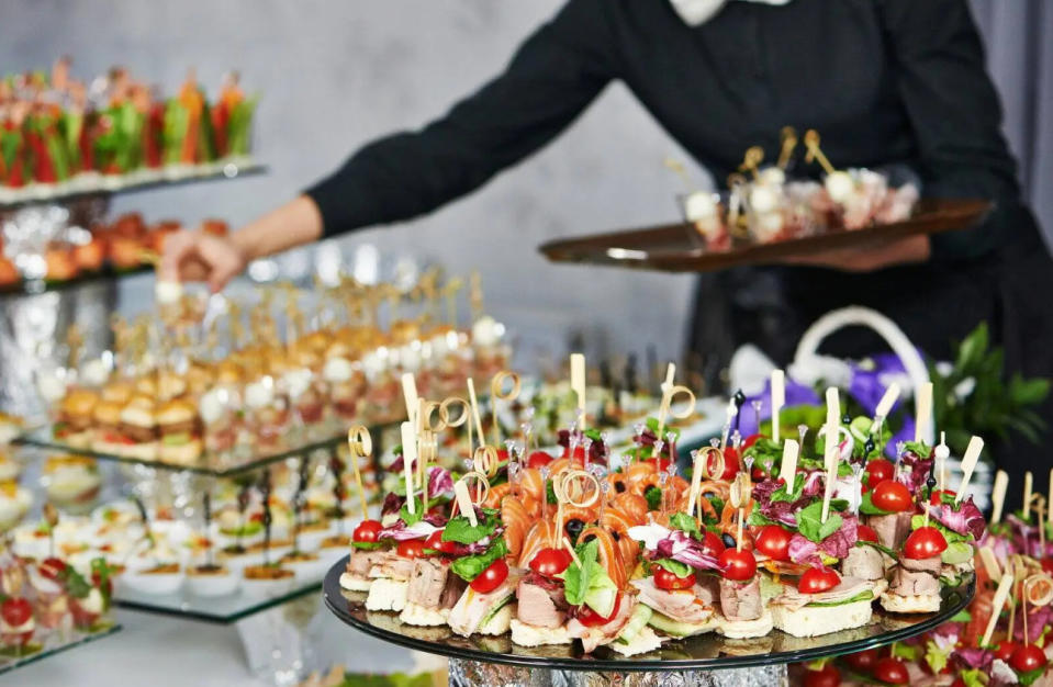 Handheld Catering and Events is a leading provider of event catering and planning services throughout the San Francisco Bay Area.