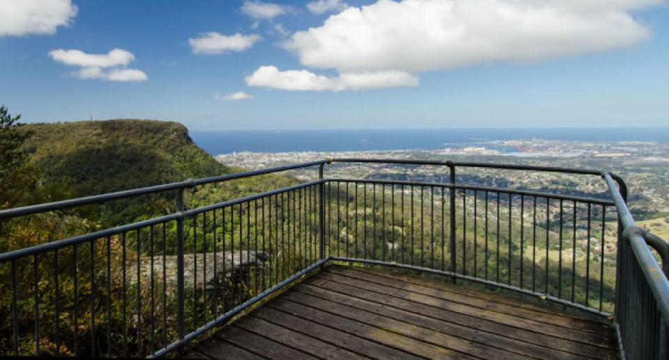 Robertson Lookout, at Mount Keira, near Wollongong is a popular tourist spot. Source: National Parks NSW