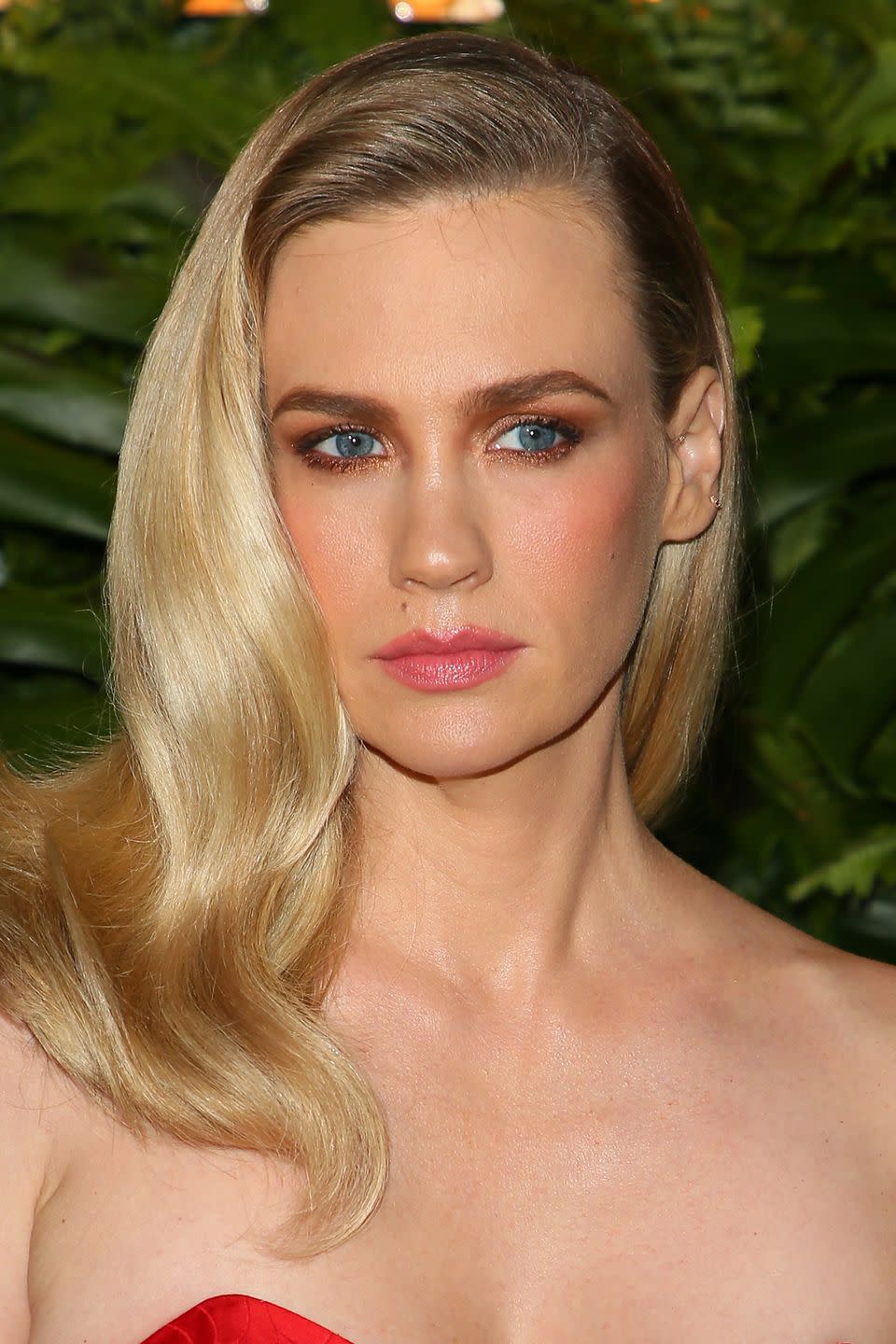 <p>Experiment with grown-up glitter by wearing it across both your lash lines like January Jones. Choose either a bronze glittery eyeshadow, as from Urban Decay's <a rel="nofollow noopener" href="https://www.urbandecay.co.uk/en_GB/palettes/naked-heat/3605971553936.html?gclid=CjwKCAjw1ZbaBRBUEiwA4VQCISE7KZH2hxYsAllX8AXUA9kFCyRll2PjpSmJzMH6jzcmp_jETzrm3RoCzfAQAvD_BwE&gclsrc=aw.ds&dclid=COG18qKPl9wCFcdj0wodgZEMFg" target="_blank" data-ylk="slk:Naked Heat Palette" class="link ">Naked Heat Palette</a>, £39.50, and apply it with Mac's <a rel="nofollow noopener" href="https://www.maccosmetics.co.uk/product/13804/820/products/brushes-tools/brushes/eye-brushes/231-small-shader-brush" target="_blank" data-ylk="slk:Shader Brush" class="link ">Shader Brush</a>, £16.50, or try using Stila's <a rel="nofollow noopener" href="https://www.cultbeauty.co.uk/stila-cosmetics-magnificent-metals-glitter-glow-liquid-eye-shadow.html?variant_id=9782" target="_blank" data-ylk="slk:Magnificent Metals Liquid Eye Shadow in Bronzed Bell" class="link ">Magnificent Metals Liquid Eye Shadow in Bronzed Bell</a>, £23, for guaranteed precision. To add further radiance, apply a touch of Nars' <a rel="nofollow noopener" href="https://narscosmetics.co.uk/en_GB/blush?gclid=CjwKCAjw1ZbaBRBUEiwA4VQCIZBqJKC6Tt8-0nHhO0WzRNlVUROtXJPQi7dfVmmUc1TbfRE6cOICiBoCH1EQAvD_BwE&gclsrc=aw.ds" target="_blank" data-ylk="slk:Highlighting Blush in Albatross" class="link ">Highlighting Blush in Albatross</a>, £24, to your tear ducts too.</p>