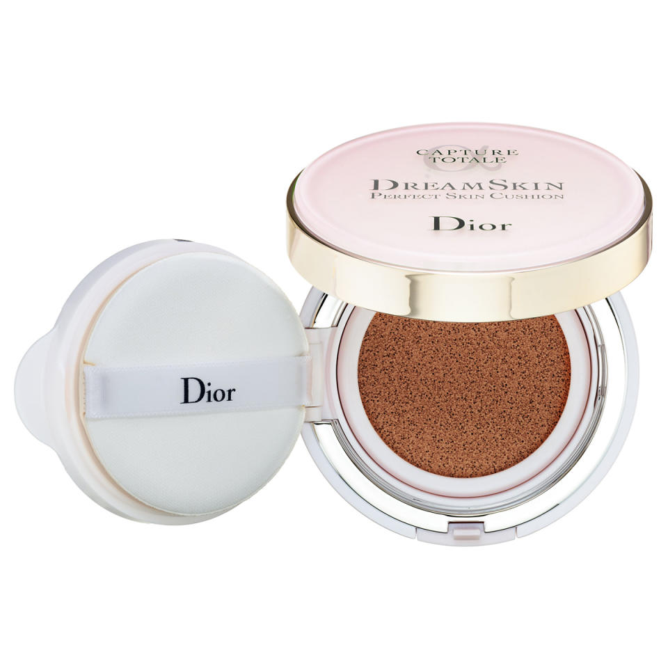 Dior Capture Totale Dreamskin Perfect Skin Cushion Foundation