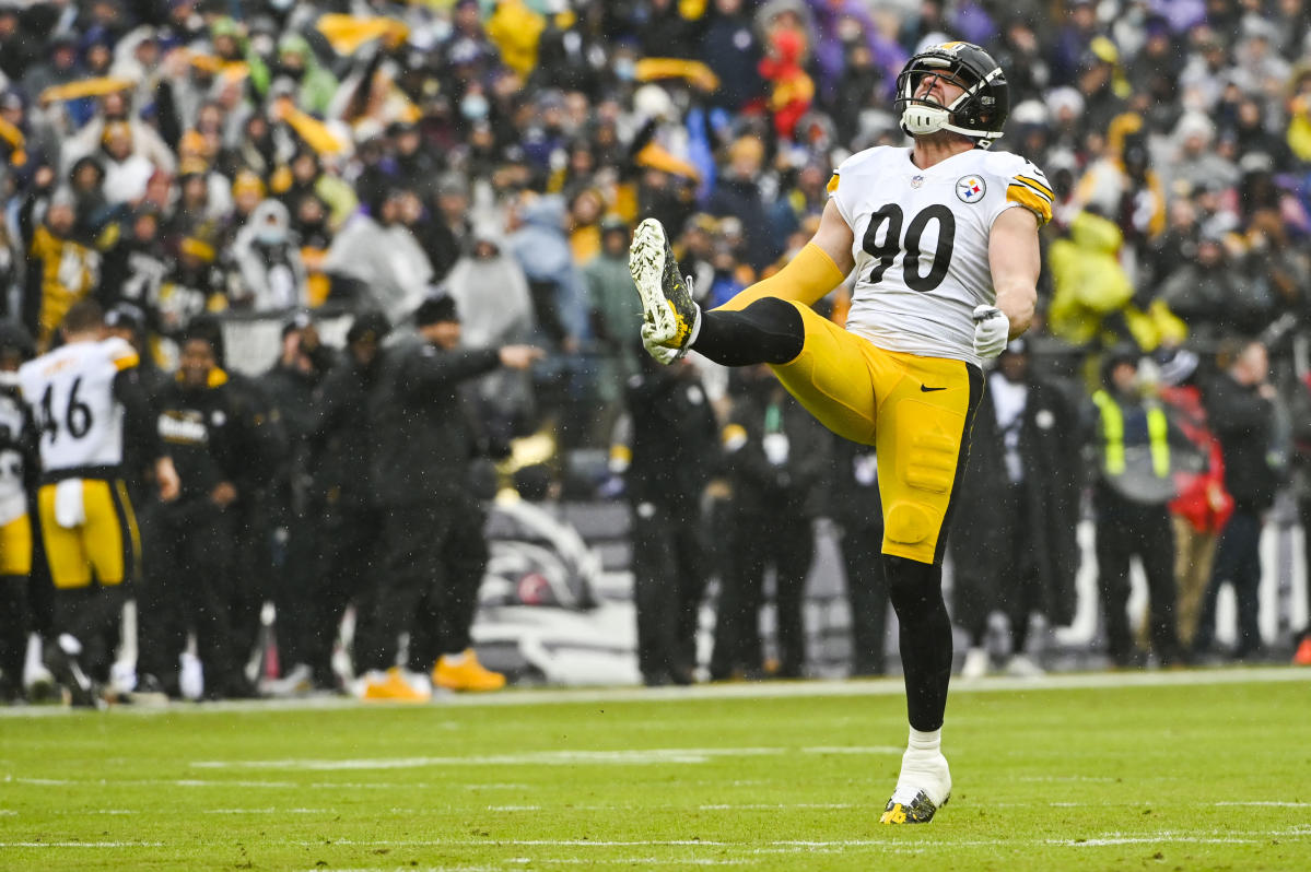 T.J. Watt moves to within one sack of NFL single-season record