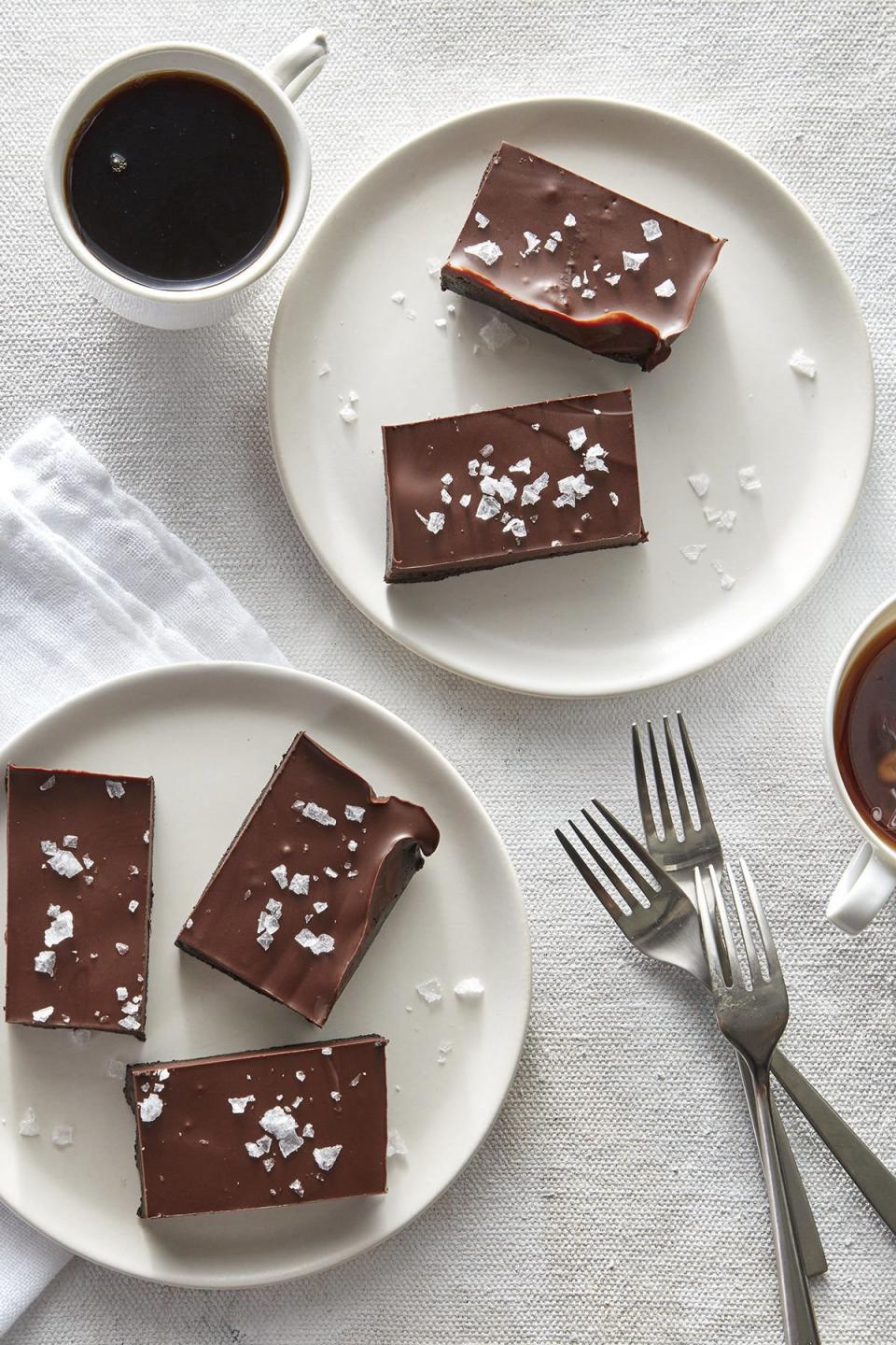 No-Bake Salted Dark Chocolate Cookie Bars