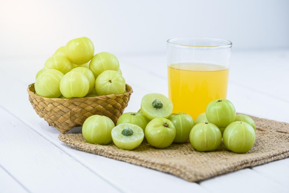 Amla juice serves as a detoxifying drink as it is a powerhouse of Vitamin C thus making it an amazing immune booster