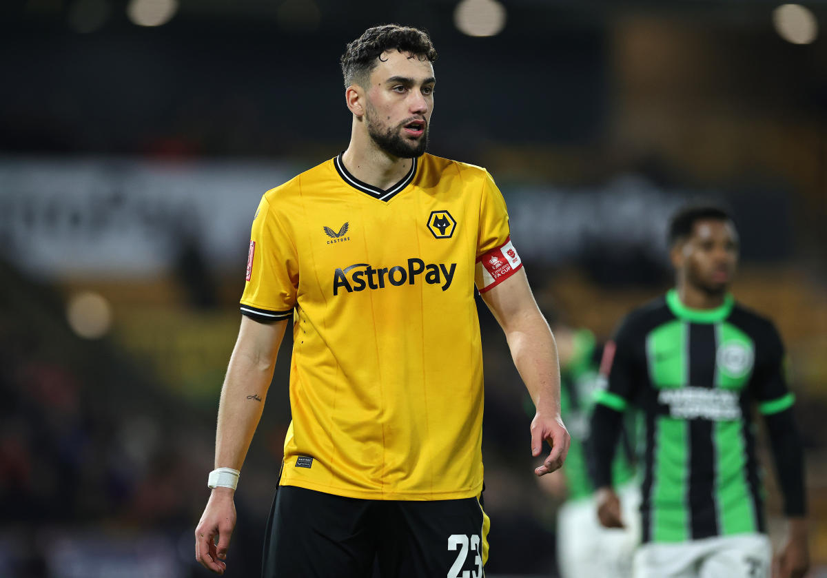 West Ham complete £40 million deal to sign Wolves captain