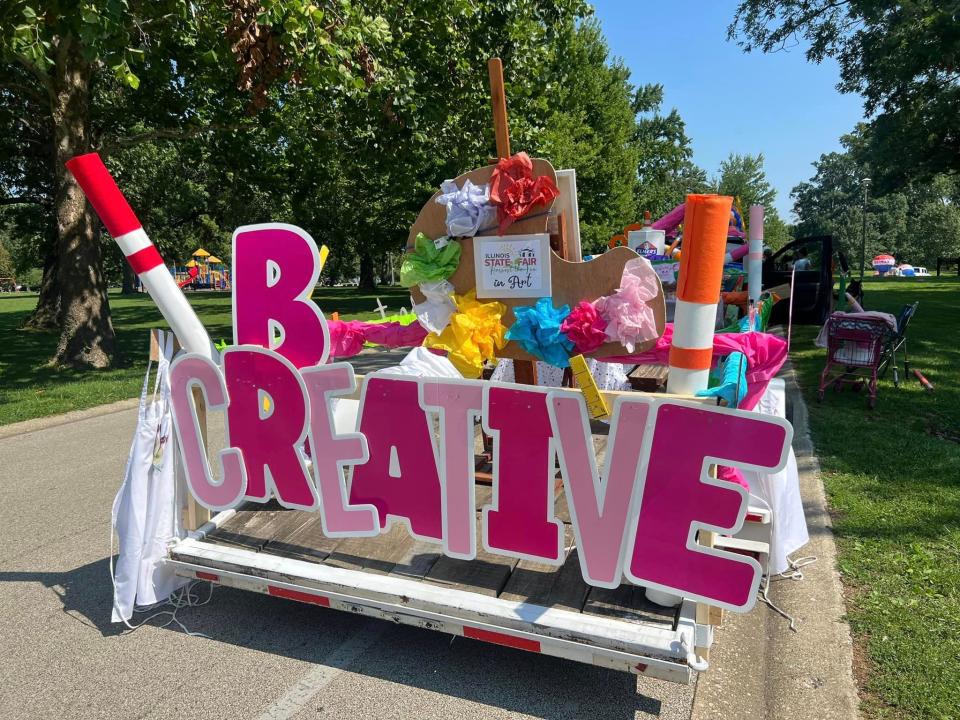 The B's Creative Studio float at the Illinois State Fair Twilight Parade, which stepped off at Lincoln Park Thursday.