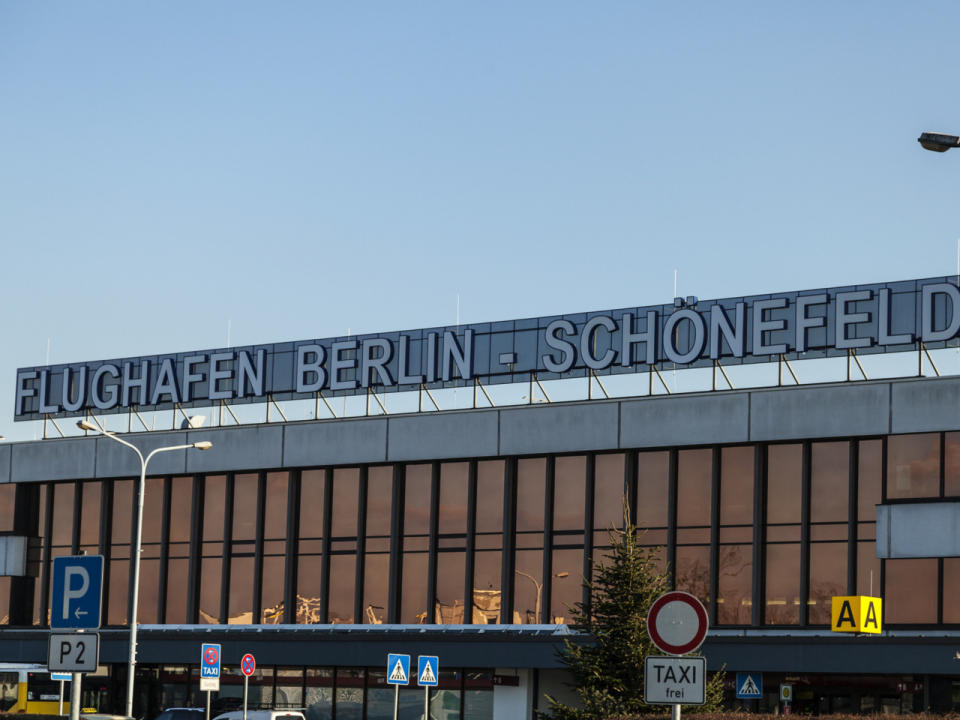 In der Hauptstadt gibt es gleich zwei Airports. Trotzdem mussten sich die Passagiere in Geduld üben. In Berlin-Schönefeld konnten 3.068 von den 20.968 Flügen nicht ihren Zeitplan einhalten. Platz 7. (Bild-Copyright: Stefan Papp/ddp Images)