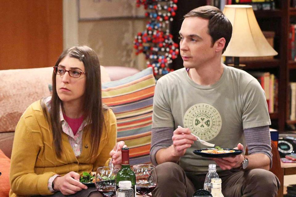 <p>Michael Yarish/CBS/Courtesy of Everett</p> Mayim Bialik and Jim Parsons in 