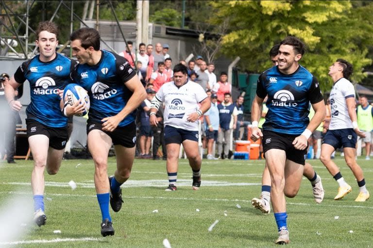 Con un espectacular eslalom, Jacinto Campbell se escapa hacia el primer try de la final; San Isidro Club conquistó el Nacional de Clubes después de 15 años al vencer a Universitario, de Tucumán, y cerró un 2023 redondo.