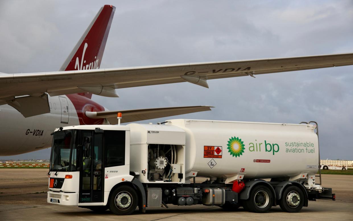 Virgin Atlantic’s historic flight on 100% Sustainable Aviation Fuel (SAF) takes off from London Heathrow