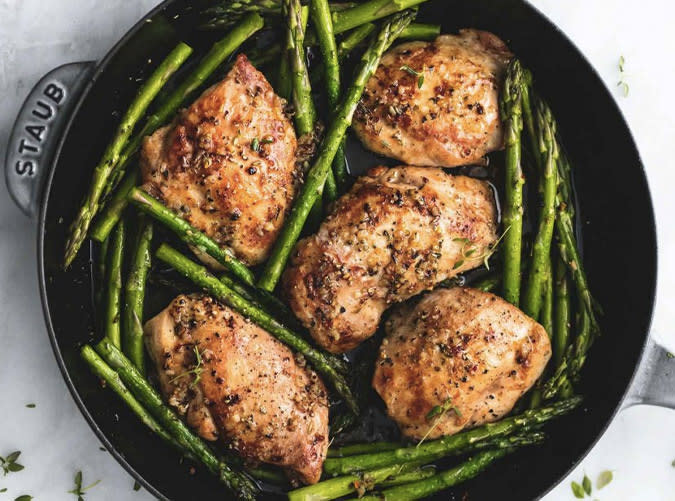 Garlic Herb Chicken and Asparagus