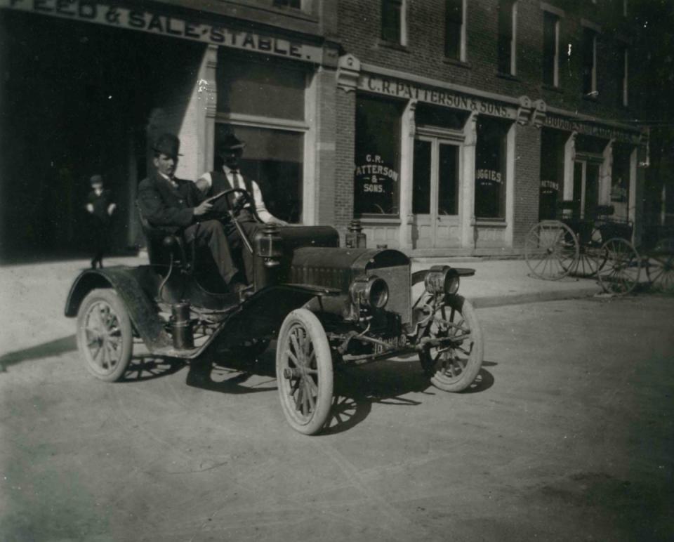 Photo credit: Courtesy of the Historical Society of Greenfield, Ohio: www.greenfieldhistoricalsociety.org