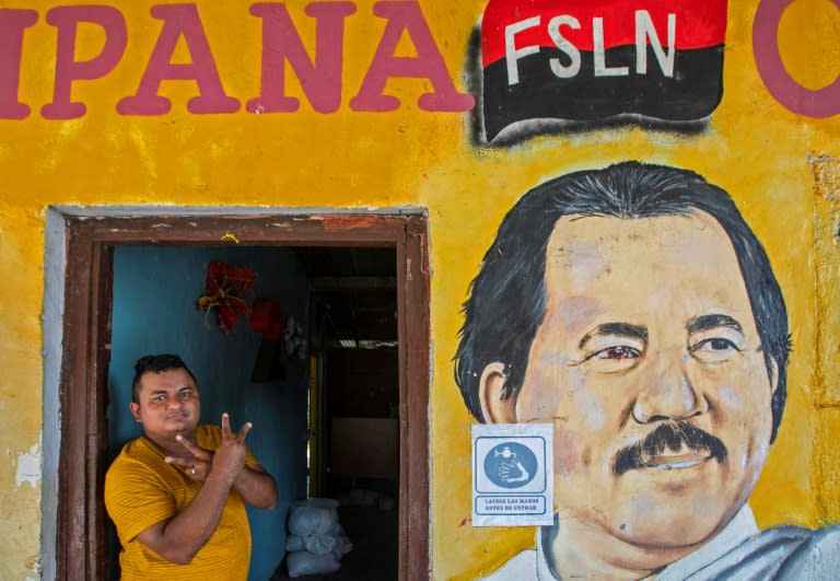 (ARCHIVO) Un mural del presidente de Nicaragua, Daniel Ortega, en Catarina, Nicaragua, el 17 de julio de 2020 (INTI OCON)