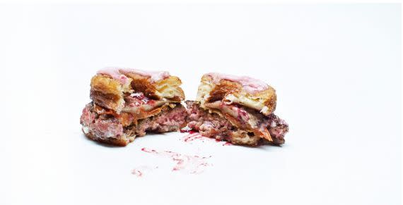 What happens when you combine a cronut with just-opened New York hotspot Umami Burger? <a href="http://www.huffingtonpost.com/2013/07/30/cronut-umami-burger_n_3677413.html" target="_blank">THIS.</a>