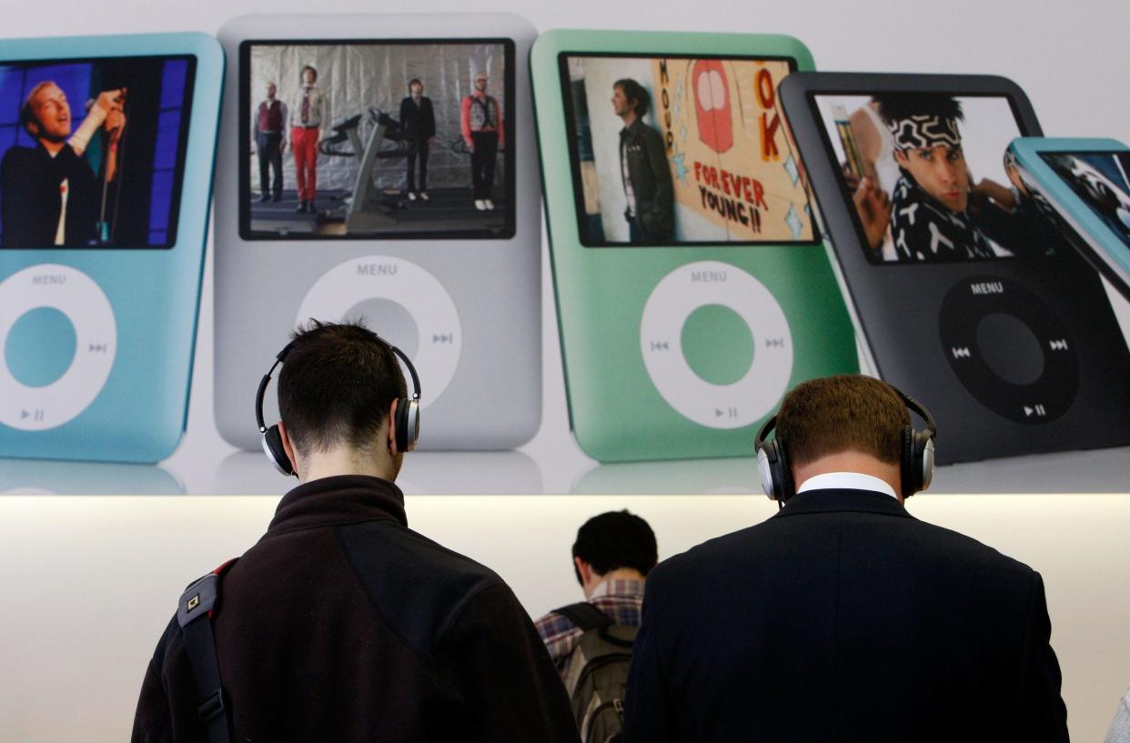 Apple hat den iPod Classic der fünften Generation 2007 für 249 US-Dollar (rund 236 Euro) auf den Markt gebracht. - Copyright: Justin Sullivan/Getty Images