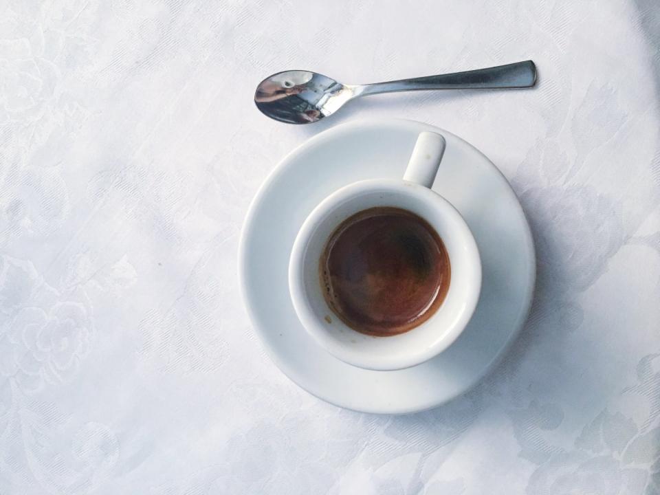 Ein Espresso hat die gleiche Wirkung wie ein Glas Sherry. (Bild: Amal Yakhina/EyeEm/Getty Images)