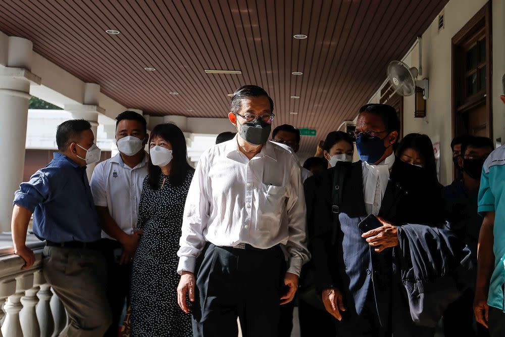 DAP secretary-general Lim Guan Eng arrives at the Penang High Court in George Town November 22, 2021. — Picture by Sayuti Zainudin