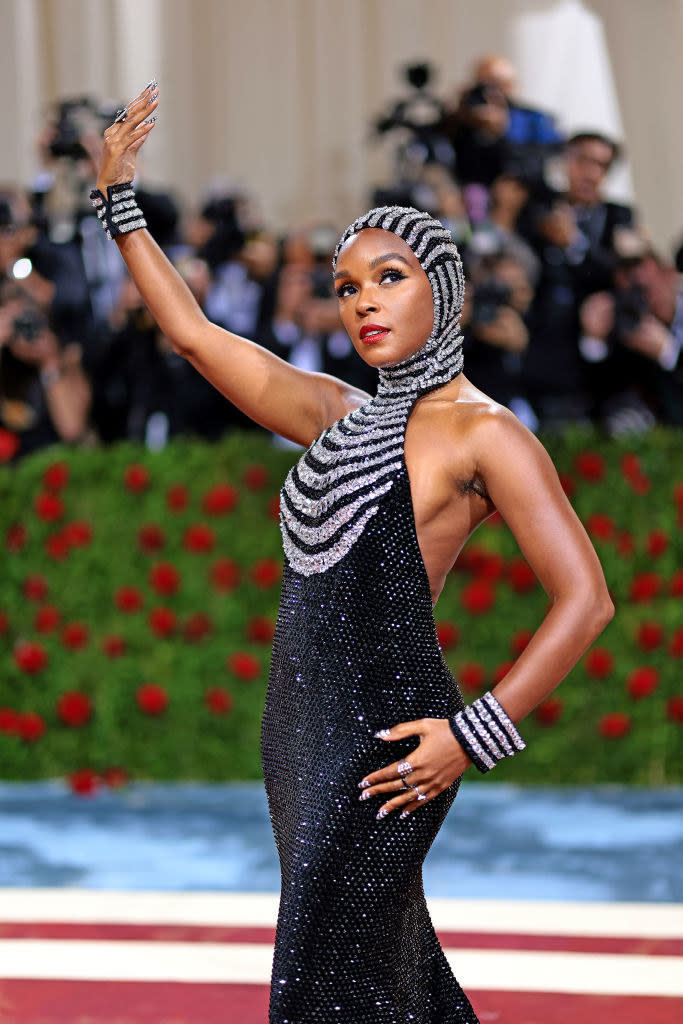 Janelle Moni raises her hand