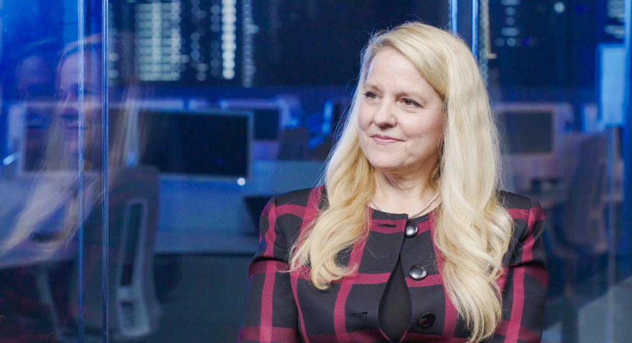 gwynne shotwell spacex coo president microsoft azure october 2020