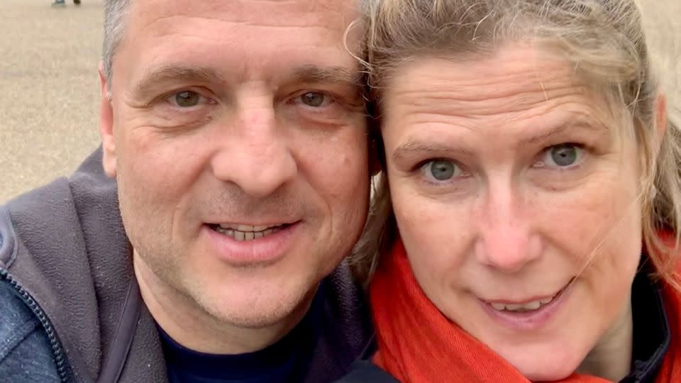 Andreas and Gabriele Sappok take a photo outside the White House in Washington, DC. - Gabriele Sappok