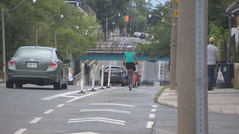 Number of cyclists more than doubles on Woodbine due to bike lanes