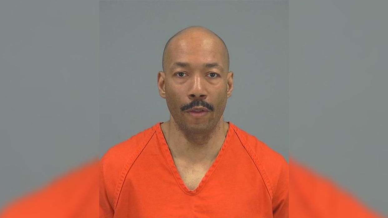 <div>Benjamin Hollins <strong>(Courtesy: Pinal County Sheriffs Office)</strong></div>