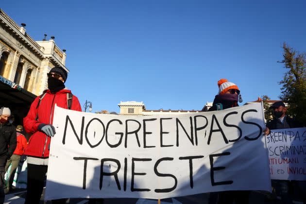 Protesters demonstrate against the mandatory use of the coronavirus disease (COVID-19) health pass, the Green Pass, in Trieste, Italy, November 6, 2021. REUTERS/Borut Zivulovic (Photo: Borut Zivulovic via Reuters)
