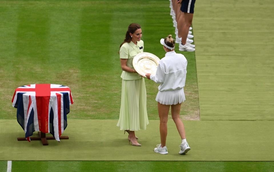 Unseeded Marketa Vondrousova stuns Ons Jabeur to win Wimbledon women&#39;s title