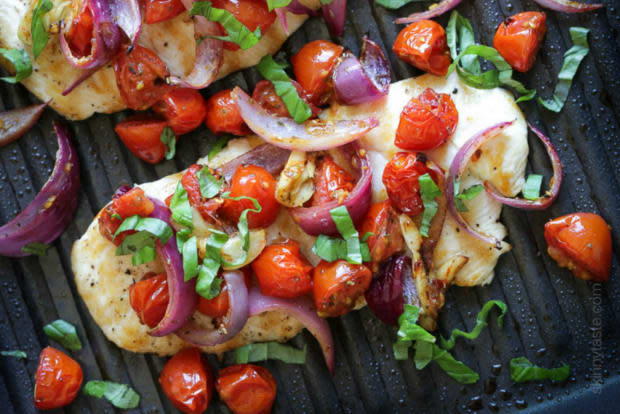 <p><a href="https://www.skinnytaste.com/chicken-with-roasted-tomato-and-red/" rel="nofollow noopener" target="_blank" data-ylk="slk:Skinny Taste;elm:context_link;itc:0;sec:content-canvas" class="link ">Skinny Taste</a></p>