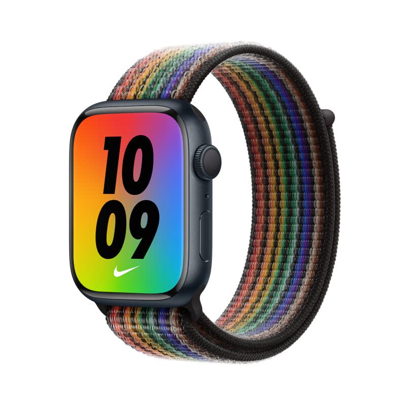 ▲Apple Watch 彩虹版運動型錶環和彩虹版 Nike 運動型錶環售價1,600元，5/26開賣。（圖／官方提供）