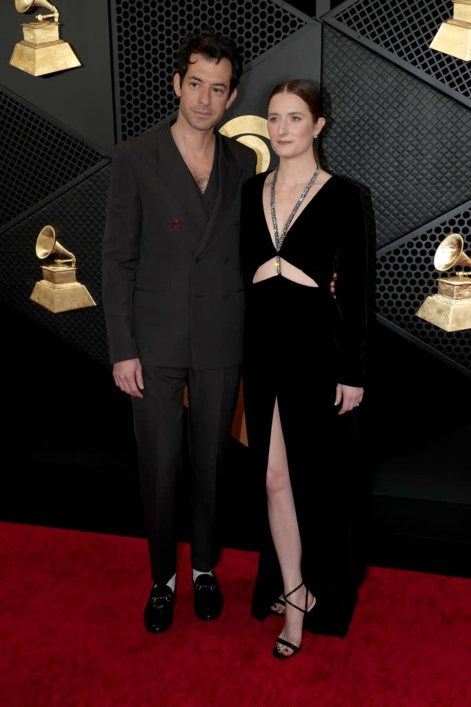 LOS ANGELES, CALIFORNIA - FEBRUARY 04: (FOR EDITORIAL USE ONLY) (L-R) Mark Ronson and Grace Gummer attend the 66th GRAMMY Awards at Crypto.com Arena on February 04, 2024 in Los Angeles, California. (Photo by Jeff Kravitz/FilmMagic)