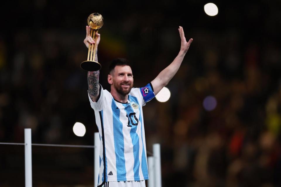 世界球王梅西（Lionel Messi）率阿根廷球隊在本屆世足賽中奪冠，但當地政府卻明令禁止新生兒以他名字命名。（圖／達志影像）