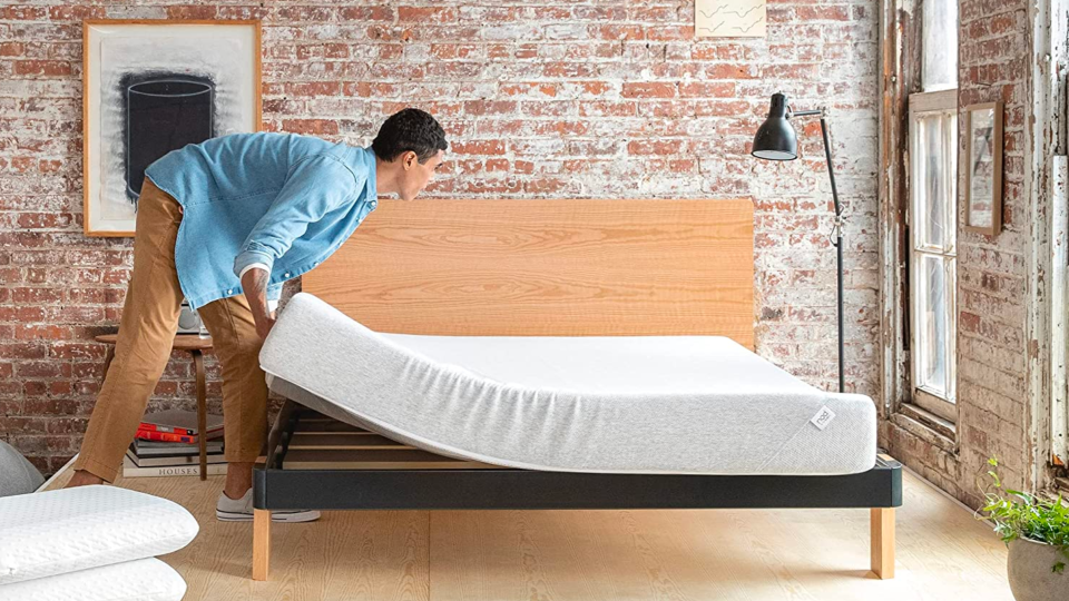 Refresh your sleep with these incredible mattress deals at Amazon.