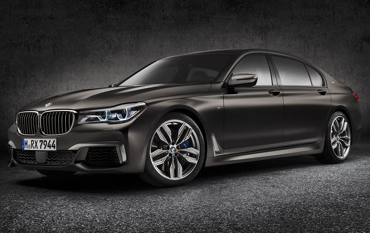 2017 BMW M760i xDrive photo