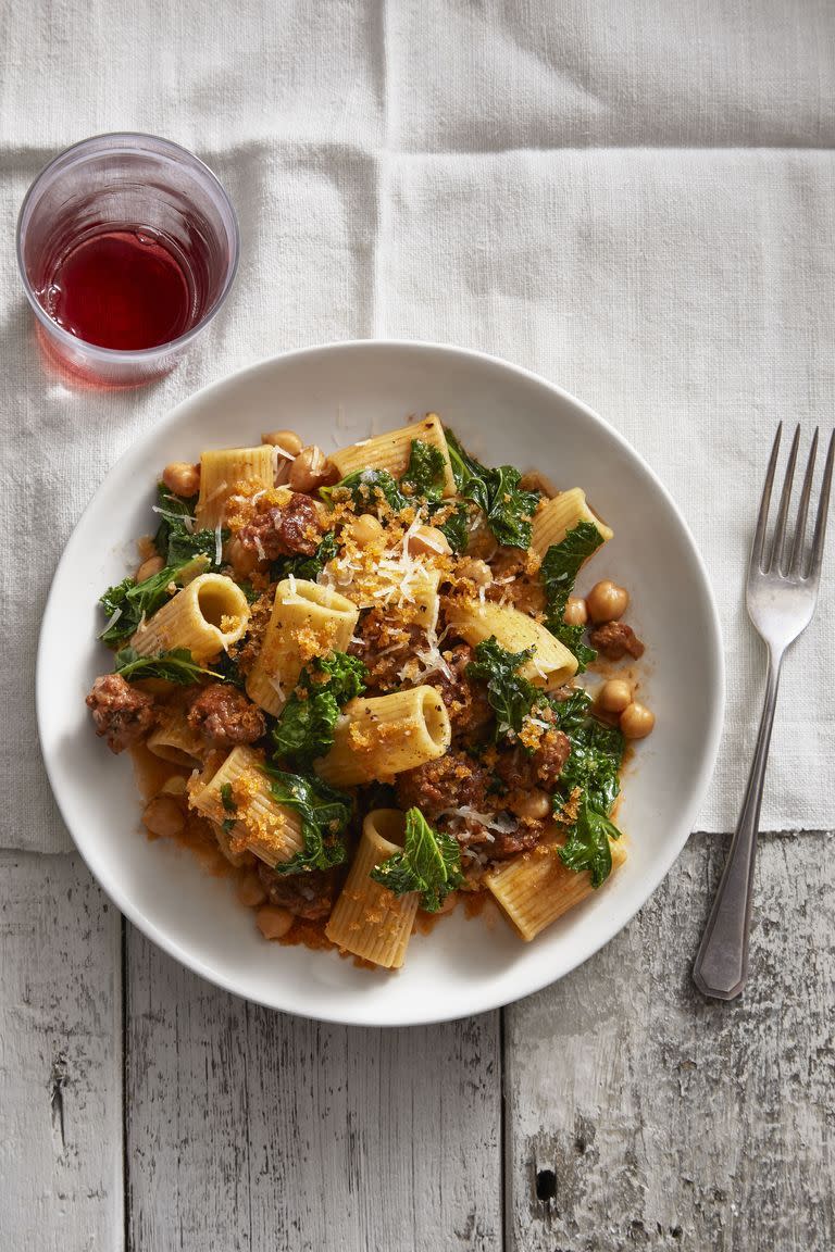 Chickpea and Kale Rigatoni With Smoky Bread Crumbs