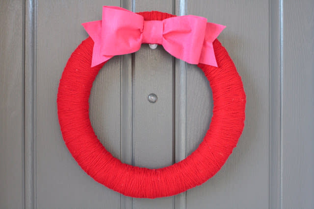 Simple Yarn Wreath