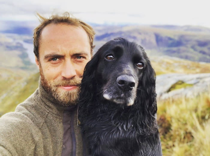 James Middleton con uno de sus cocker spaniel