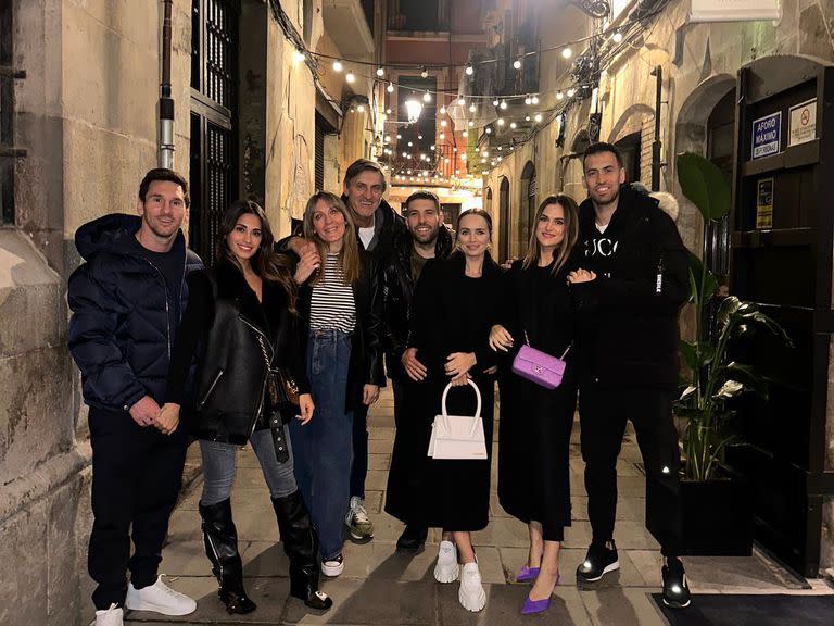 No es la primera vez que los tres futbolistas y sus esposas cenan juntos (Foto Archivo, Febrero 2023)