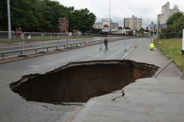 Heavy Rain Sweeps Britain For A Second Day